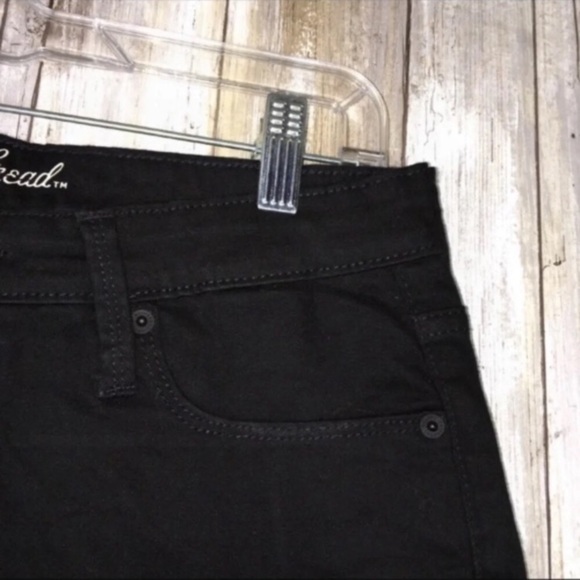 NWT Universal Thread Black High Rise Midi Shorts - Picture 3 of 6